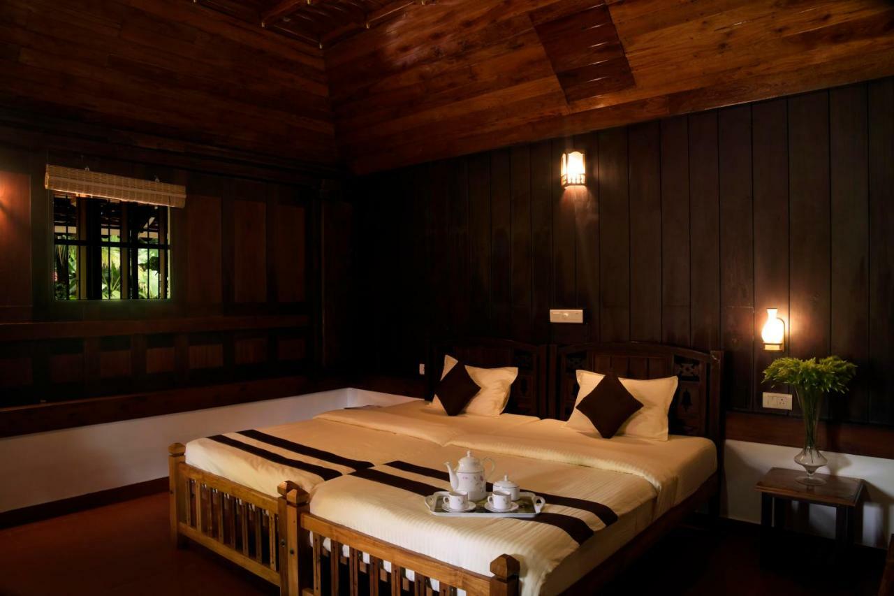 Stayvista At La Riva Heritage Villa With Bicycle Alappuzha 외부 사진